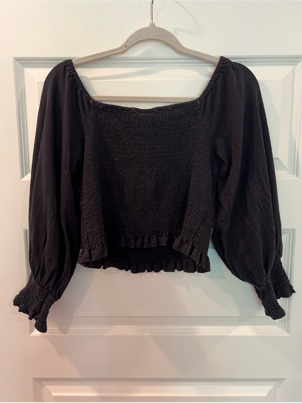 Pilcro Anthropologie Black Smocked Puff Sleeve Cotton Crop Top Square Neck M - Picture 11 of 13